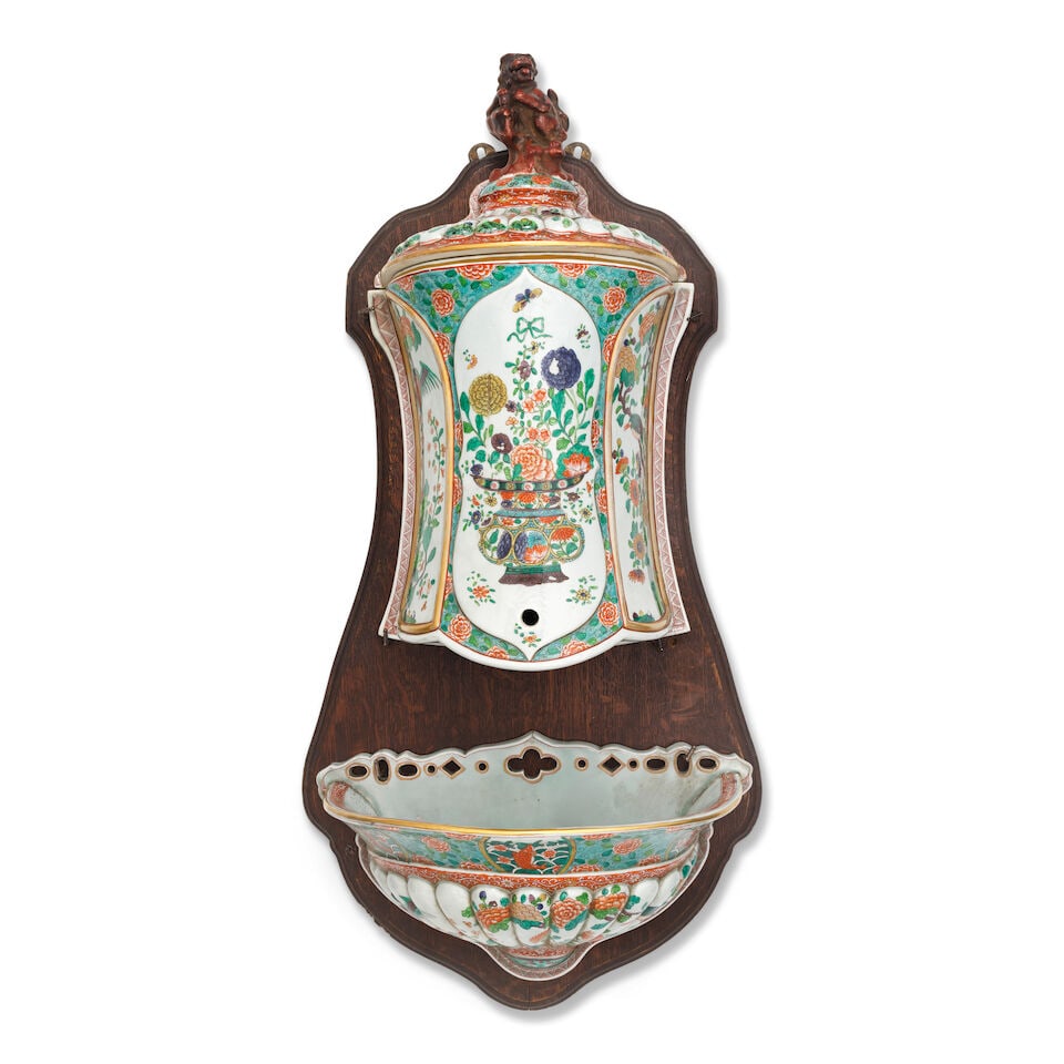 A Continental Famille Vert porcelain decorated cistern, cover and basin in the Chinese Export st...: A Continental Famille Vert porcelain decorated cistern, cover and basin in the Chinese Export style Probably Samson, late 19th/early 20th century The cistern body of D-shaped scalloped panel form deco