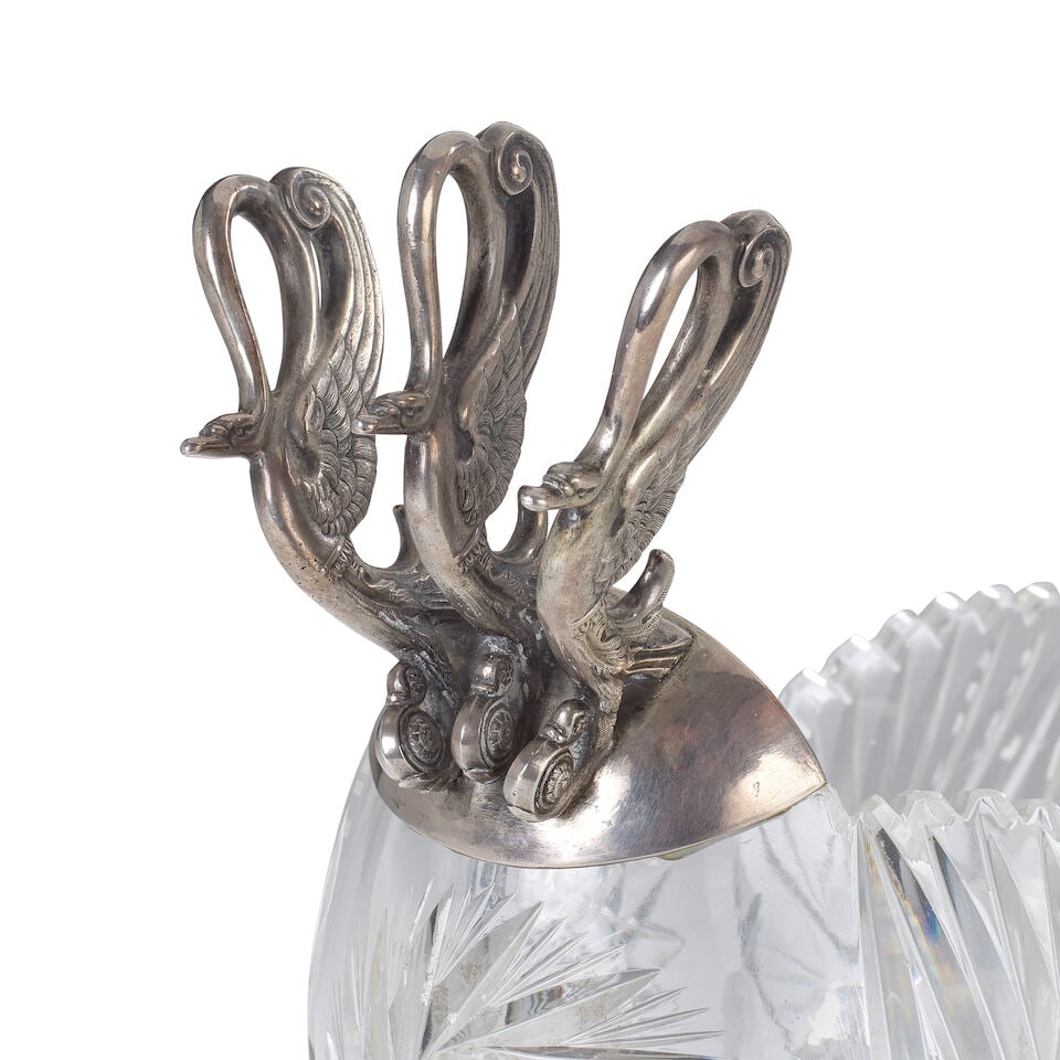 A silver-mounted cut-glass kovshmaker's mark in Cyrillic 'IH' for Ivan Khlebnikov, Moscow, 1908-... - 3