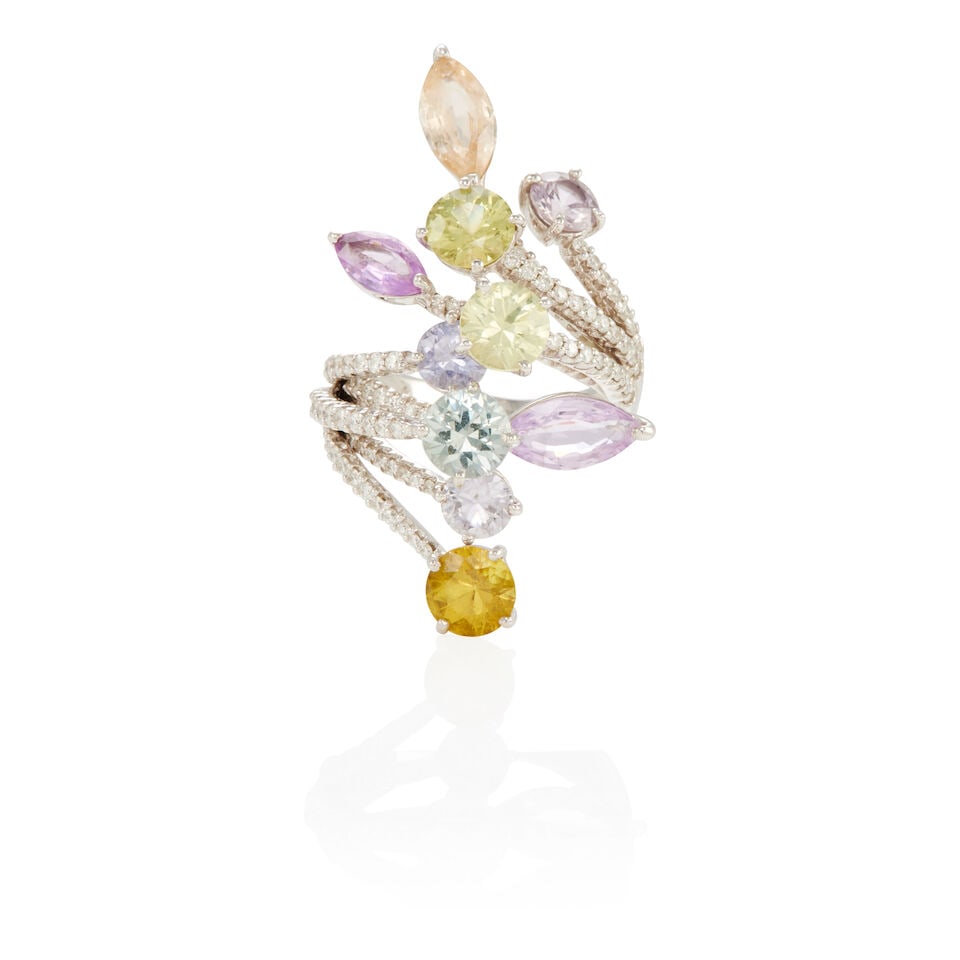 18K GOLD, DIAMOND AND SAPPHIRE RING (1 of 2)