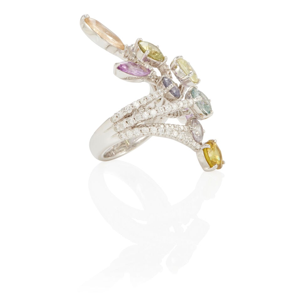 18K GOLD, DIAMOND AND SAPPHIRE RING - 2