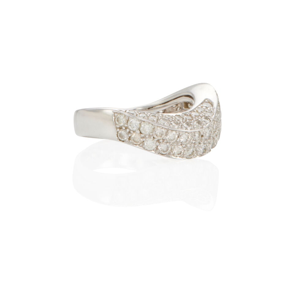 18K GOLD AND DIAMOND RING - 2
