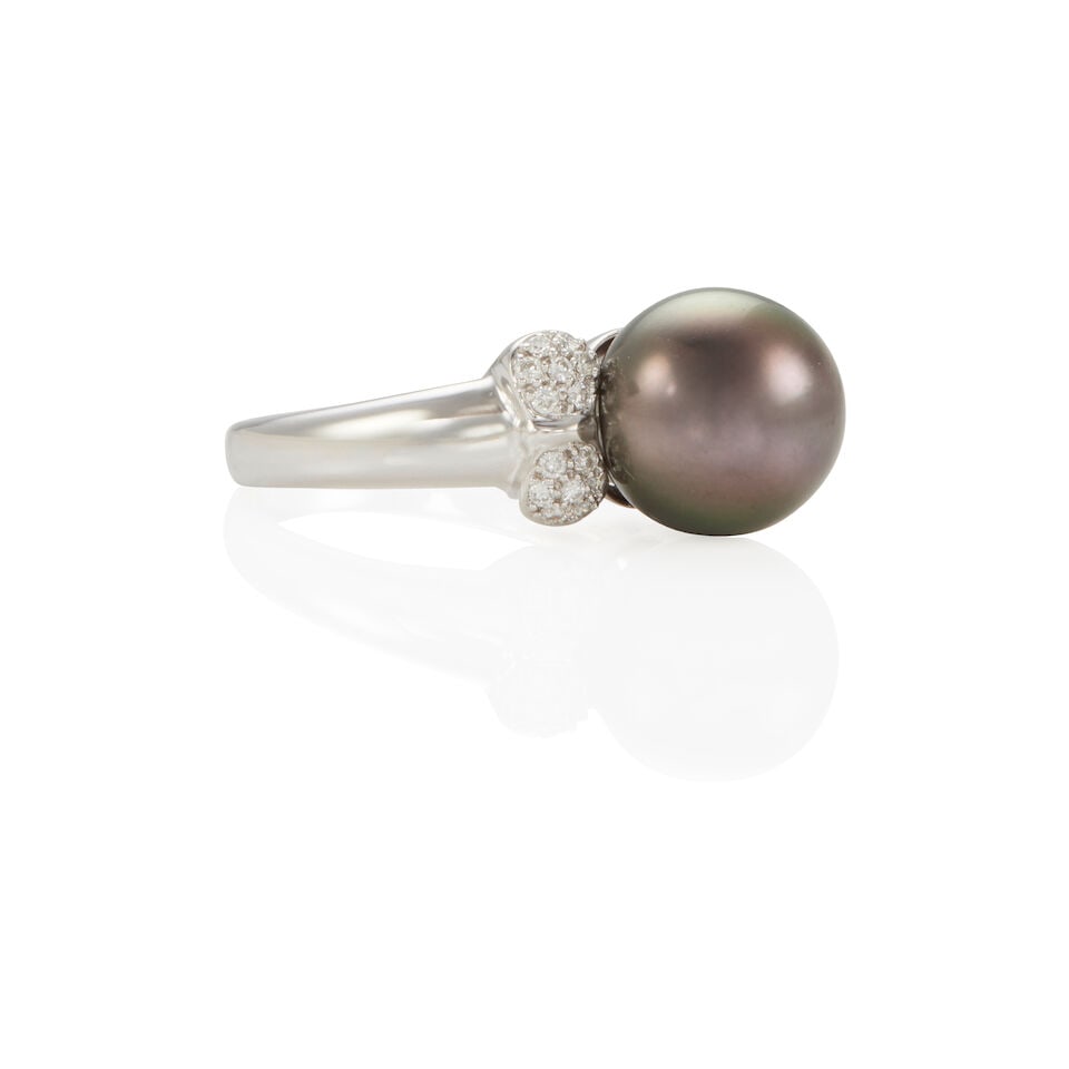 14K GOLD, DIAMOND AND CULTURED PEARL RING - 2