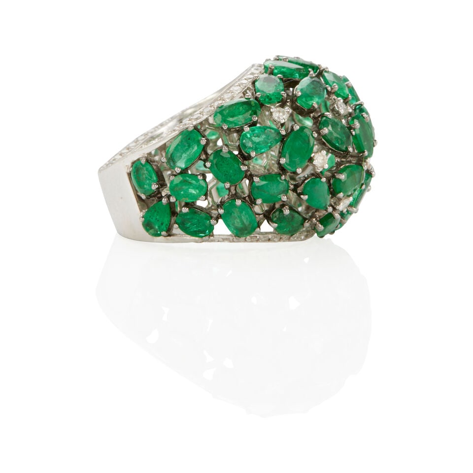 18K GOLD, DIAMOND AND EMERALD RING - 2