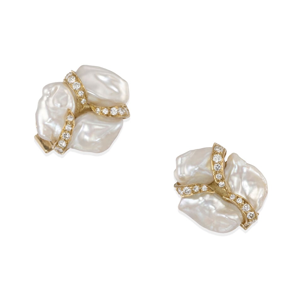 14K GOLD, DIAMOND, AND CULTURED PEARL CUFFLINKS: 14K GOLD, DIAMOND, AND CULTURED PEARL CUFFLINKS • 14k yellow gold • Numerous round diamonds weighing approximately 0.45 - 0.50 carats total • 6 baroque undrilled cultured pearls meas