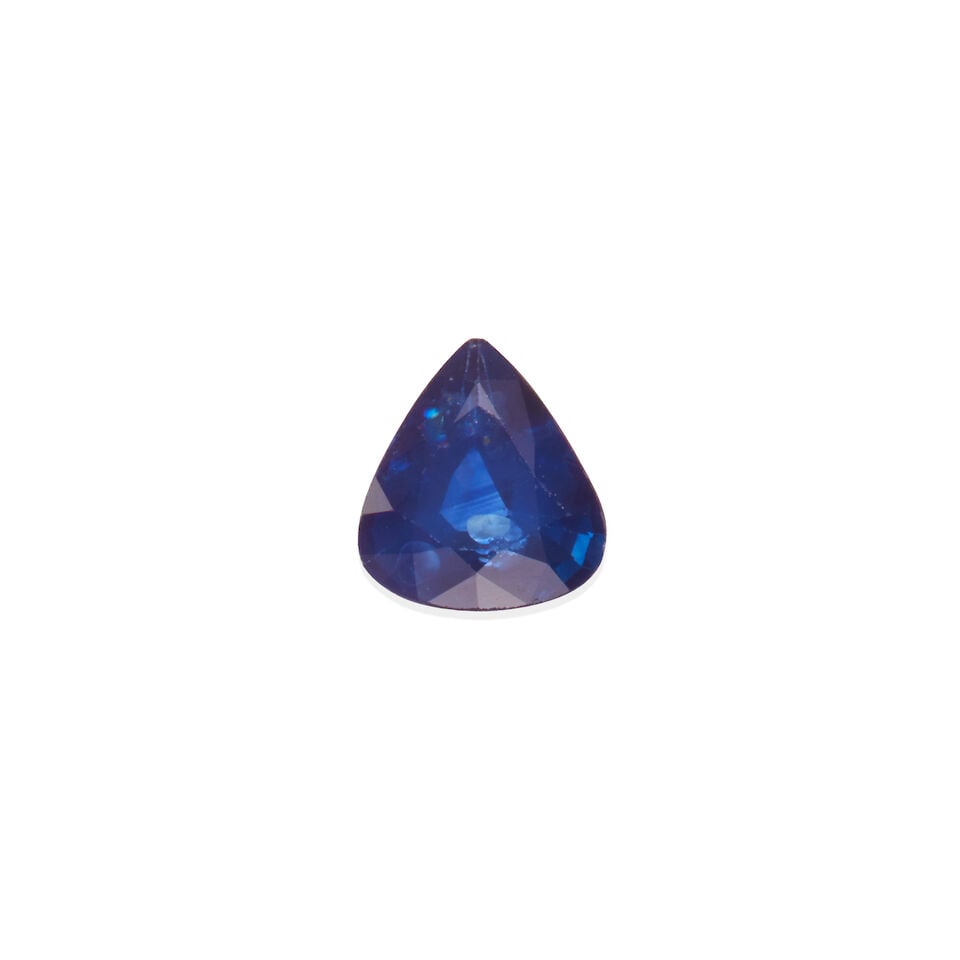 LOOSE SAPPHIRE: LOOSE SAPPHIRE • One loose sapphire weighing approximately 3.89 carat total Footnotes: Overall condition, very good Superficial wear in the form of minor scratches and chips Sapphire: Blue,