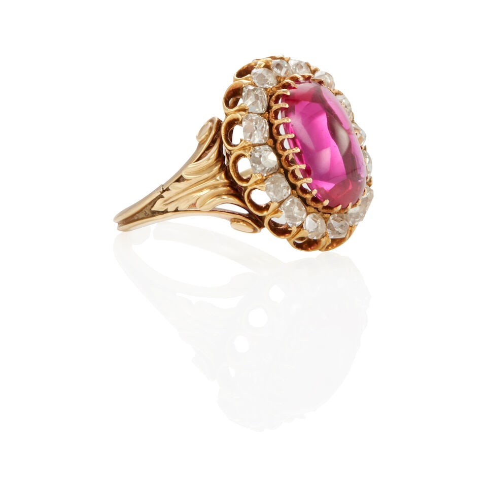 A 14K GOLD, SYNTHETIC RUBY AND DIAMOND RING - 3