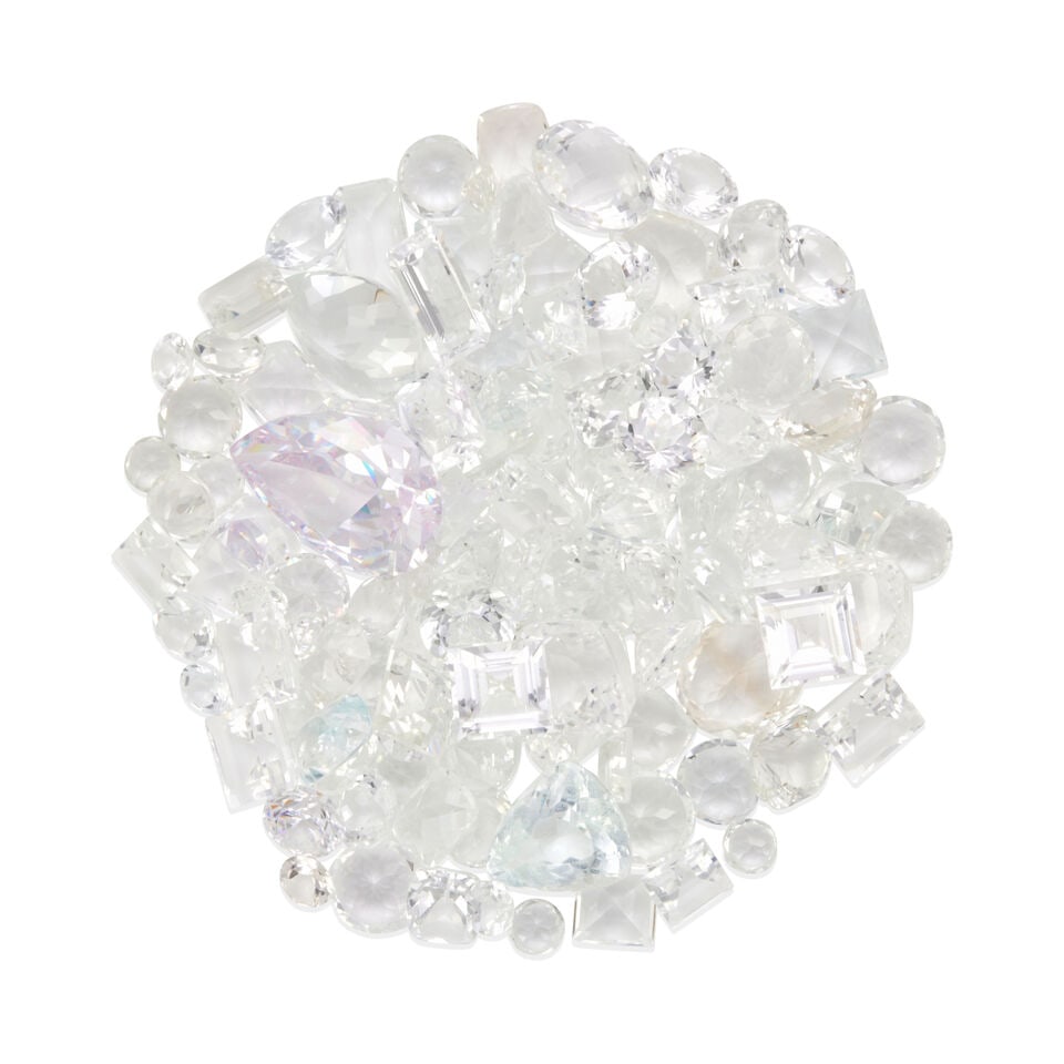 GROUP OF LOOSE COLORLESS STONES (1 of 1)