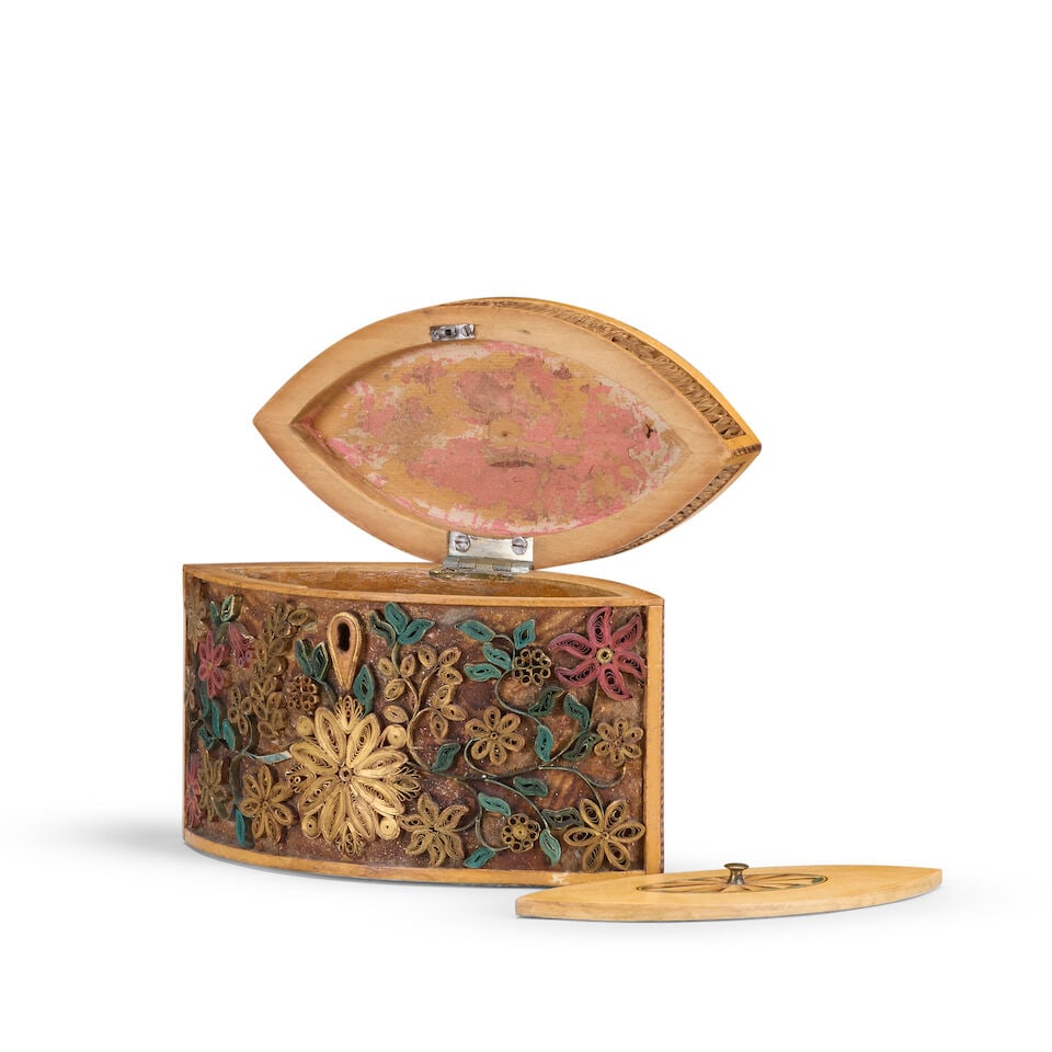 A George III scroll paper tea caddy Late 18th century - 3