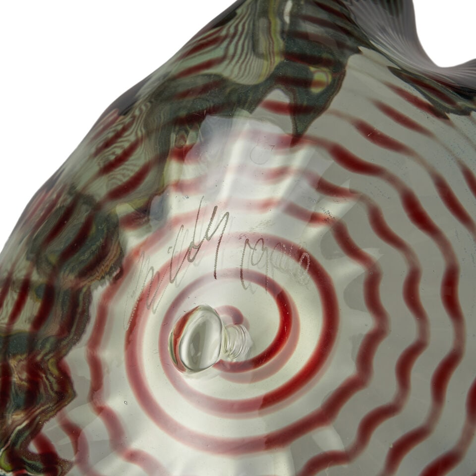 DALE CHIHULY (BORN 1941) SEAFORM BASKET Seattle, Washington, dated 1986, hand-blown glass, signe... - 2