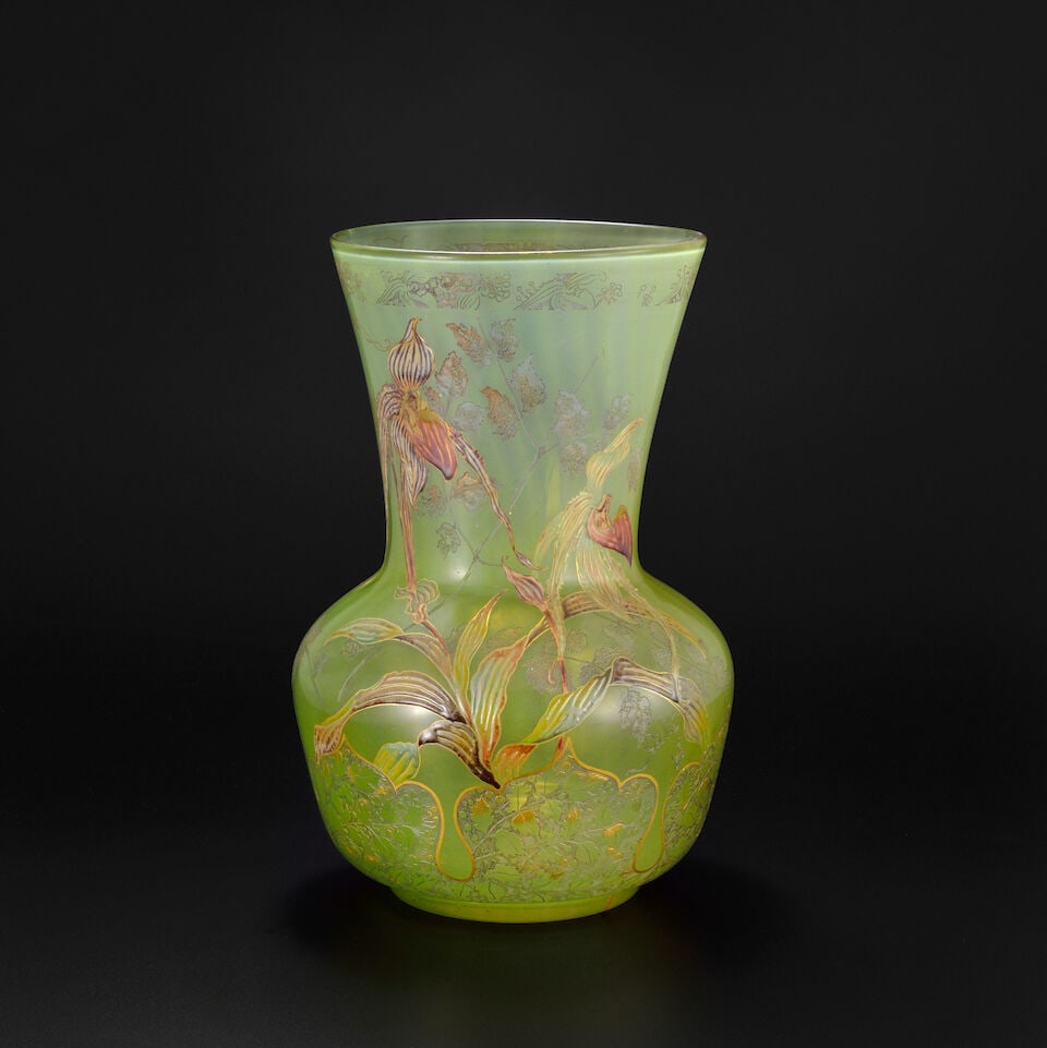 ÉMILE GALLÉ (1846-1904) 'SABOT DE VÉNUS' VASE Nancy, France, 1900, green glass, w... - 2