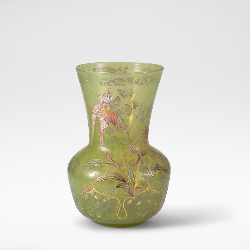 ÉMILE GALLÉ (1846-1904) 'SABOT DE VÉNUS' VASE Nancy, France, 1900, green glass, w... - 3