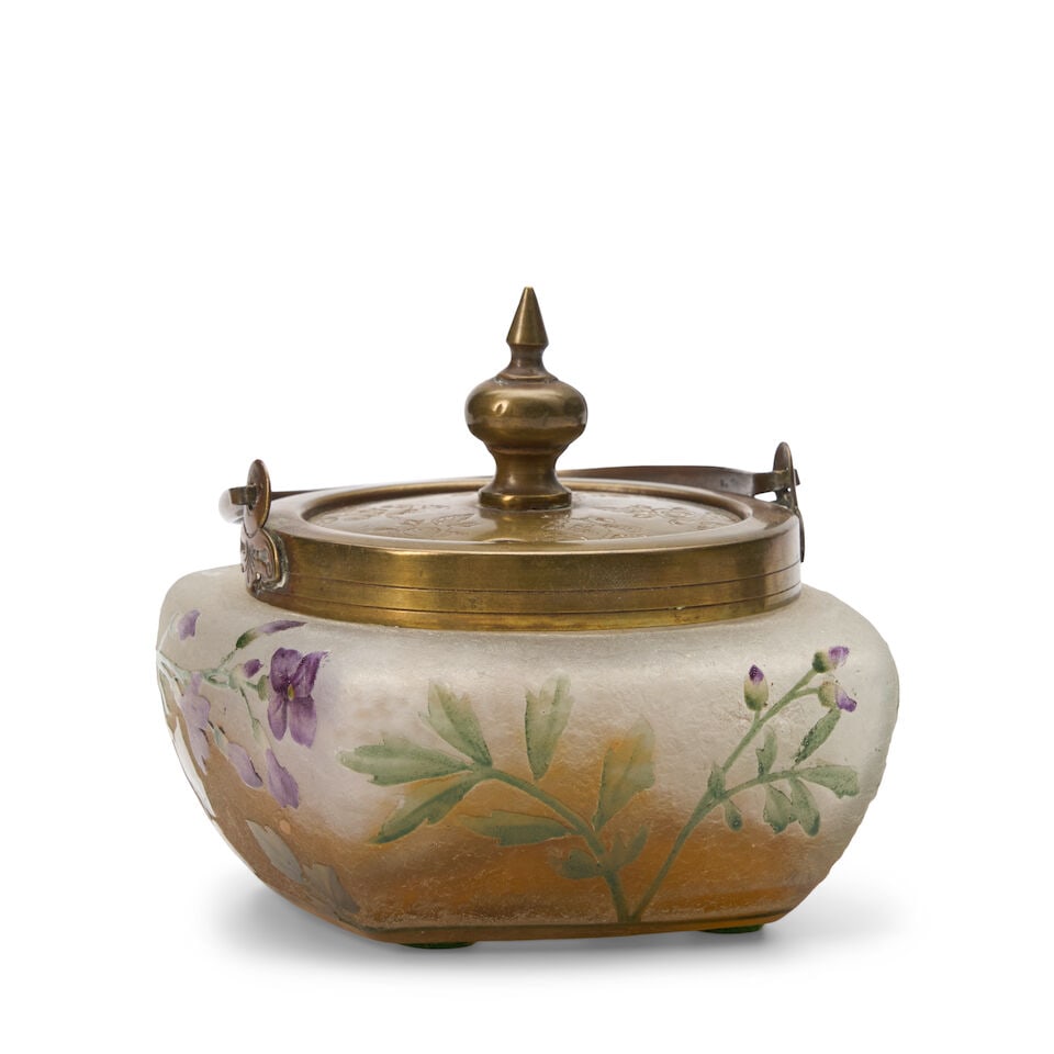 DAUM NANCY COVERED SUGAR BOWL Nancy, France, circa 1900, acid-etched and enameled glass, brass, ... - 3