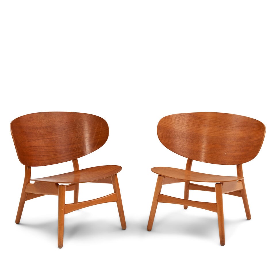 PAIR OF HANS J. WEGNER (1914-2007) FOR FRITZ HANSEN MODEL FH1936 'SHELL' CHAIRS Denmark, designe... (1 of 2)