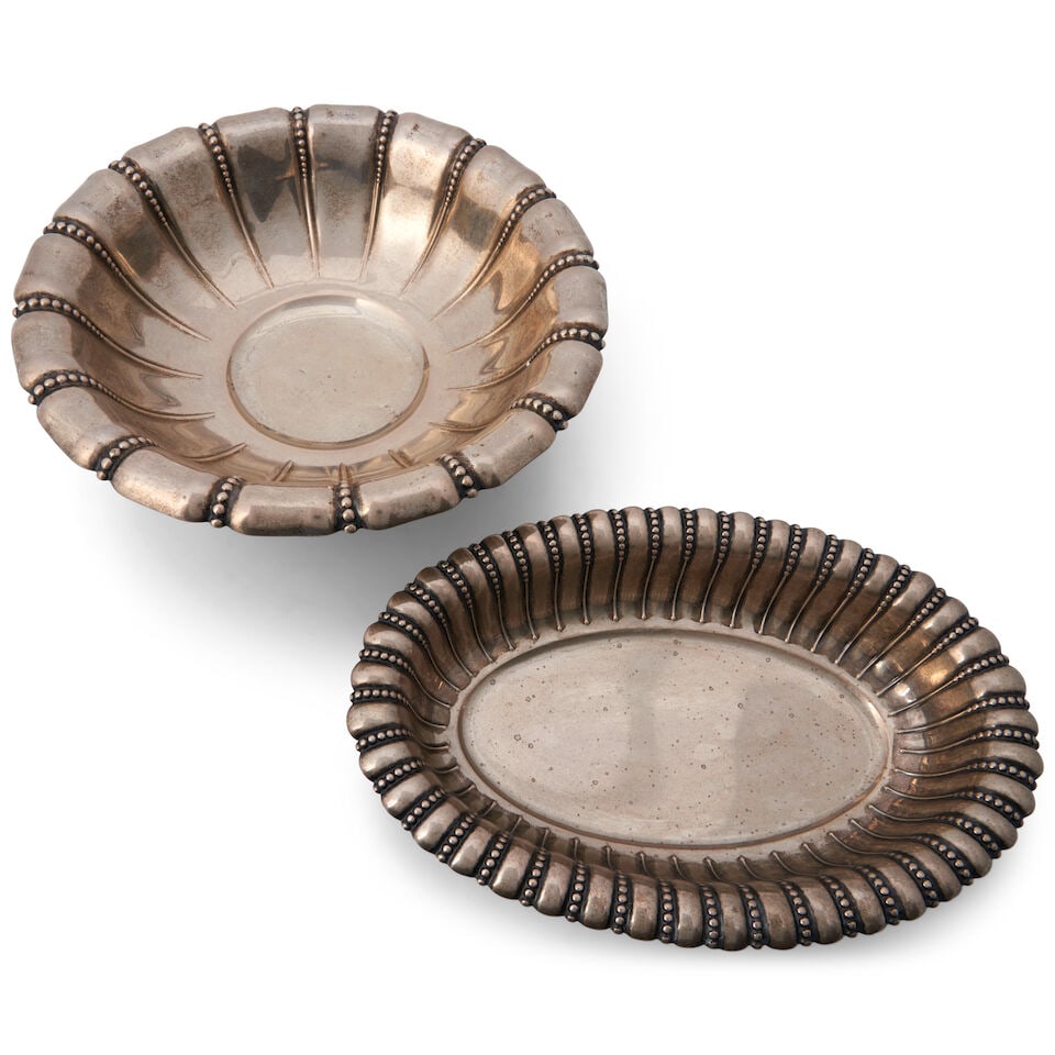 TWO BRUCKMANN & SOHNE BOWLS Heilbronn, Germany, circa 1910, .800 silver, both with impressed sta... - 2