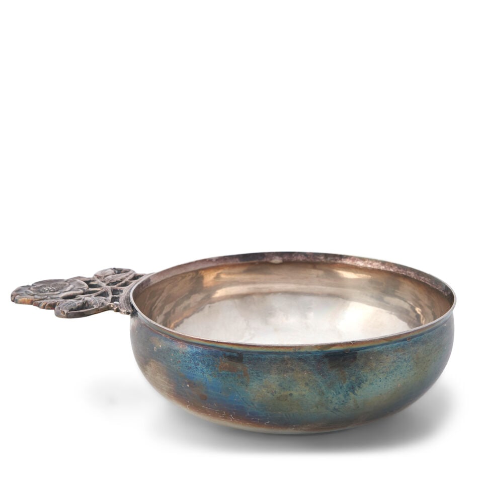 ARTHUR J. STONE (1847-1938) PORRINGER Gardner, Massachusetts, circa 1901, sterling silver, rose-... - 3