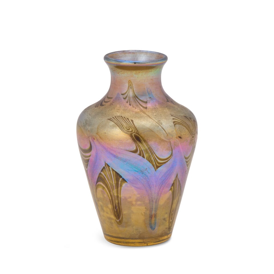 TIFFANY STUDIOS FAVRILE GLASS VASE New York, New York, early 20th century, blown glass with styl... - 5