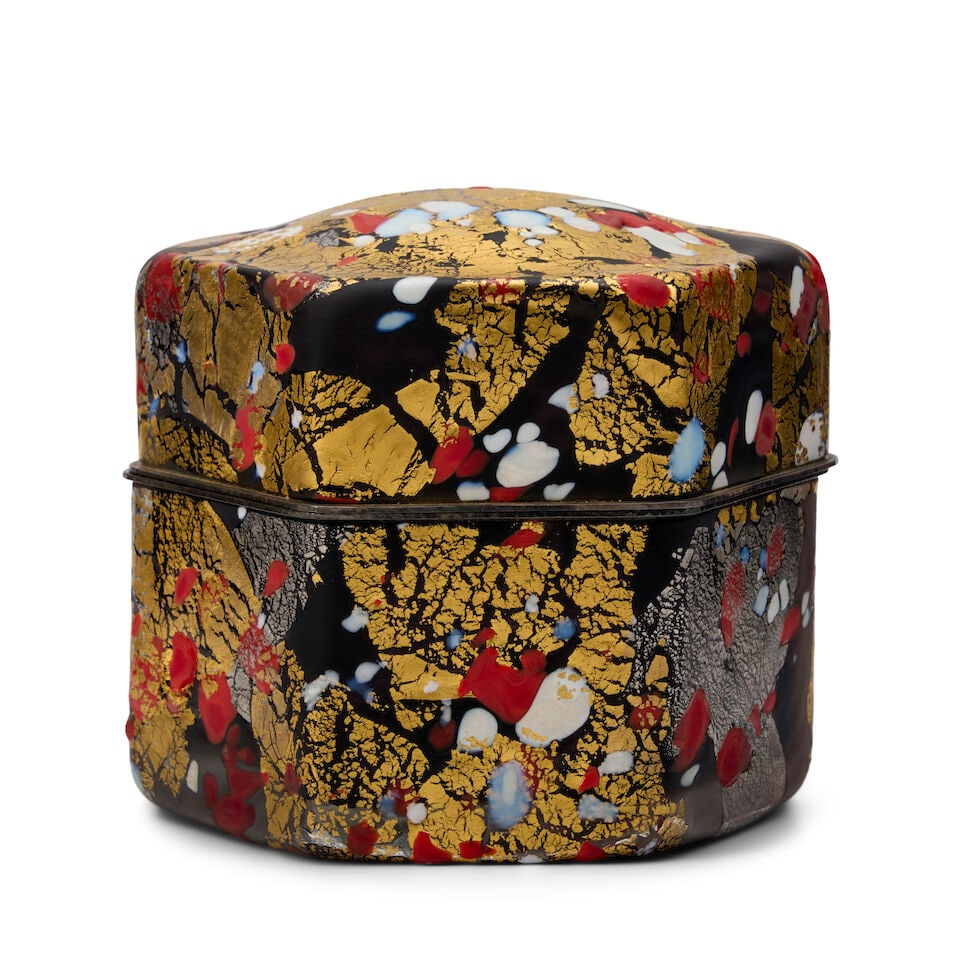 KYOHEI FUJITA (1921-2004) KAZARIBAKO (ORNAMENTED BOX) Japan, late 20th century, blown glass, gol... (1 of 3)