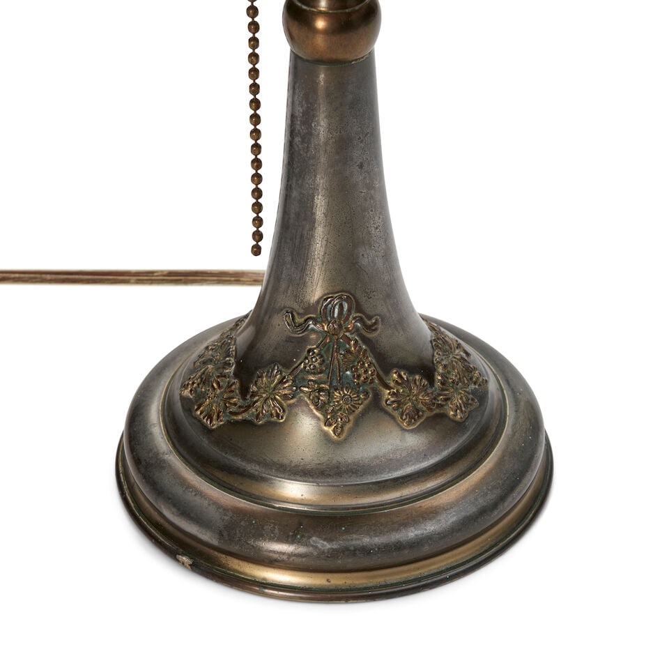 PAIRPOINT 'PUFFY SHADE' BOUDOIR LAMP New Bedford, Massachusetts, circa 1920, reverse-painted gla... - 2