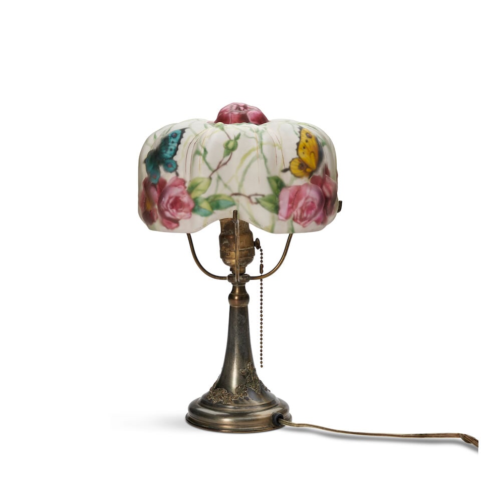PAIRPOINT 'PUFFY SHADE' BOUDOIR LAMP New Bedford, Massachusetts, circa 1920, reverse-painted gla... - 3