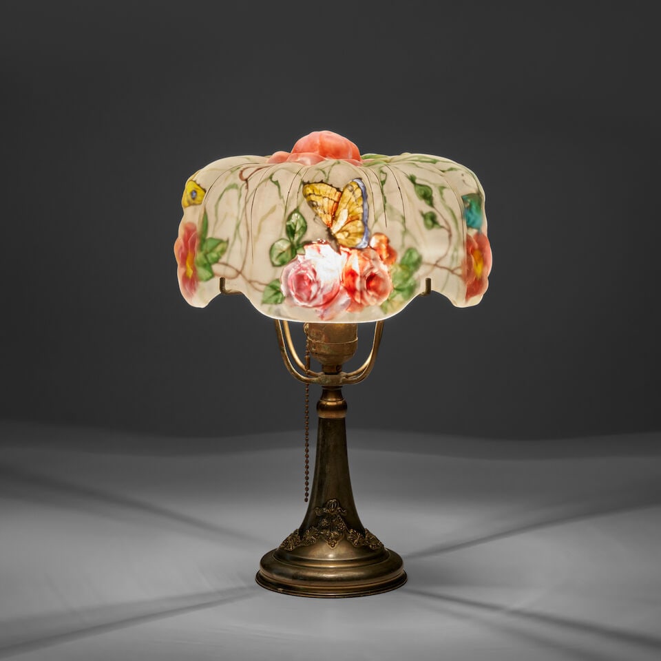 PAIRPOINT 'PUFFY SHADE' BOUDOIR LAMP New Bedford, Massachusetts, circa 1920, reverse-painted gla... - 7