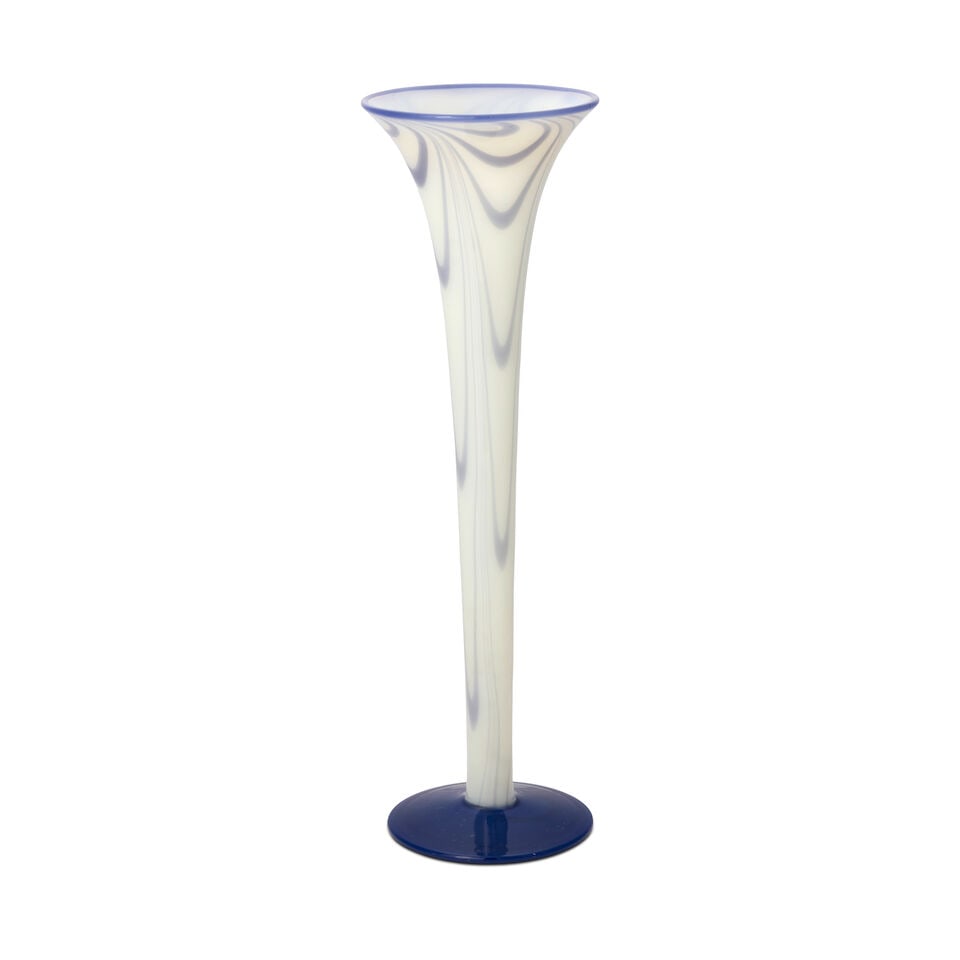 IMPERIAL ART GLASS TRUMPET VASE Bellaire, Ohio, early 20th century, unmarked, ht. 17 3/4 in.: IMPERIAL ART GLASS TRUMPET VASE Bellaire, Ohio, early 20th century, unmarked, ht. 17 3/4 in. For further information on this lot please visit Bonhams.com For further information about this lot please