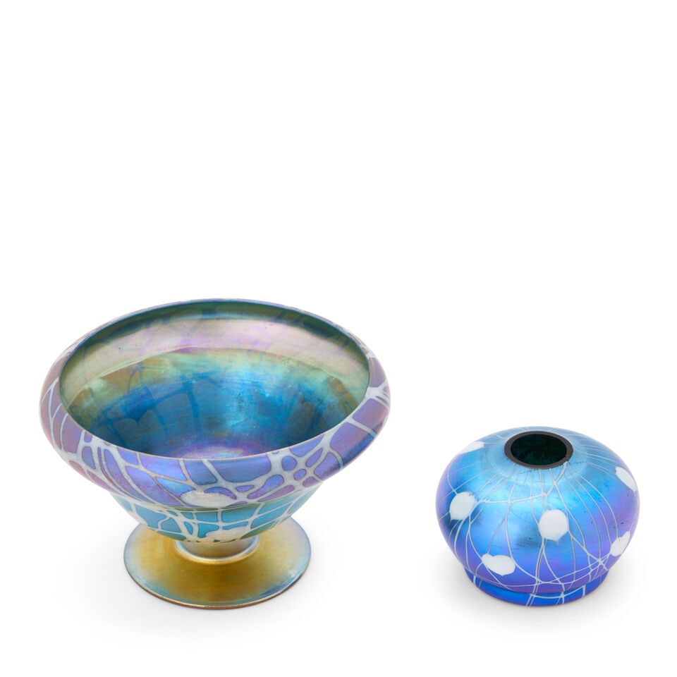 TWO VICTOR DURAND JR. (1870-1931) 'HEART AND VINE' VASES AND A QUEZAL BOWL the Durand Millville... - 6