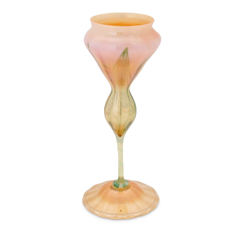 TIFFANY STUDIOS FLORIFORM VASE New York, New York, early 20th century, Favrile glass, pulled-fea... - 3