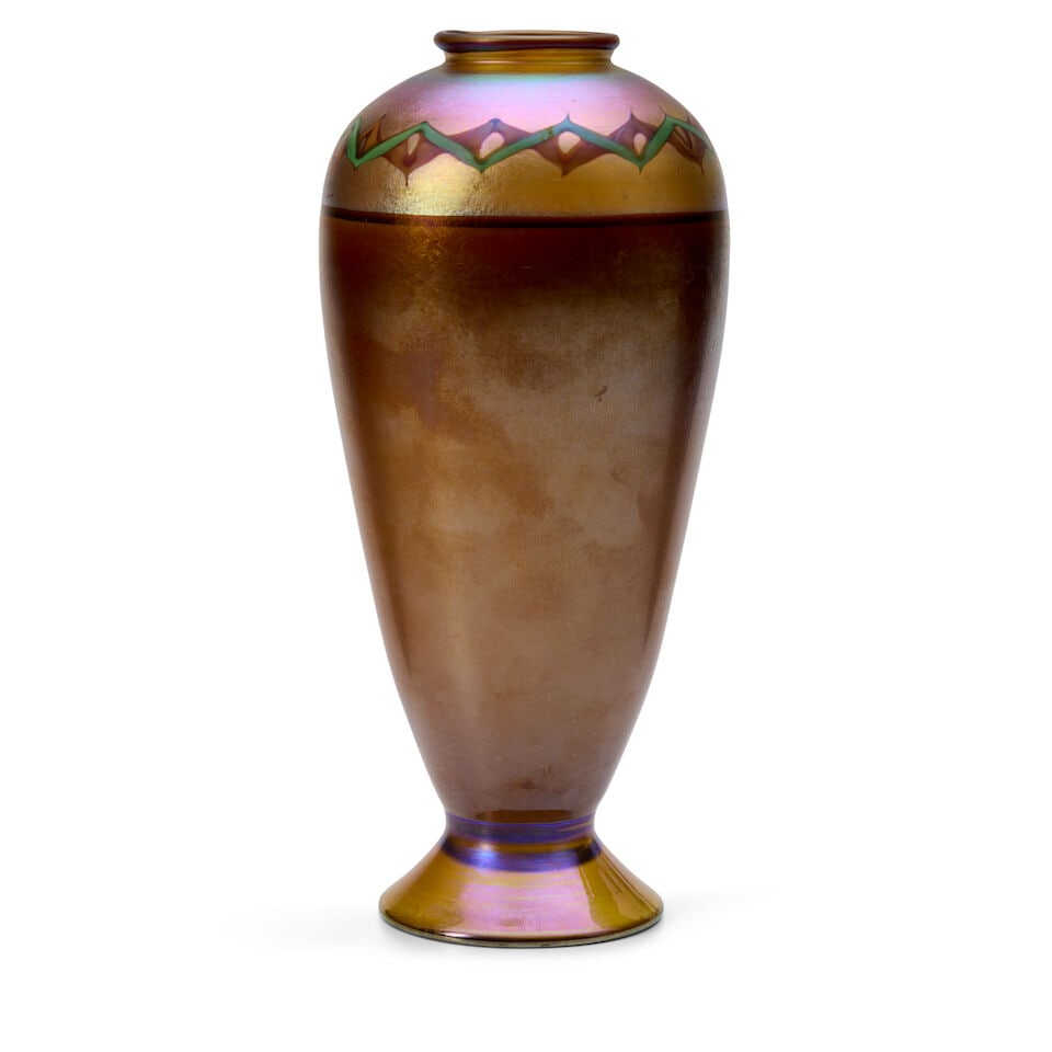 TIFFANY STUDIOS 'TEL-EL-AMARNA' GOLD FAVRILE VASE New York, New York, circa 1918, iridescent gla... (1 of 3)