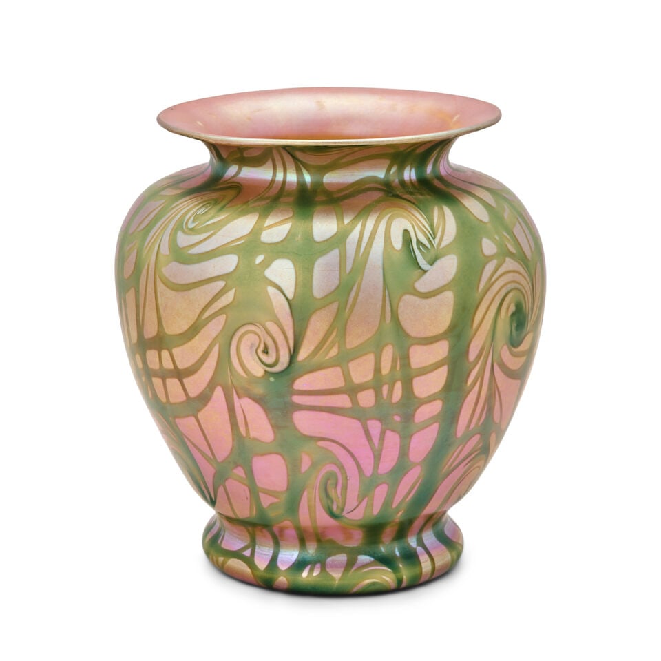 VICTOR DURAND JR. (1870-1931) 'KING TUT' VASE Millville, New Jersey, circa 1930, blown glass, ma... - 4