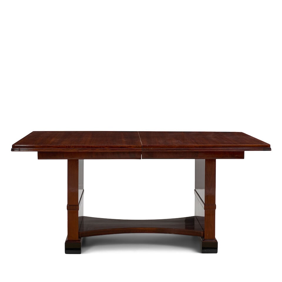ART DECO DINING TABLE AND SIX CHAIRS United States, circa 1940, mahogany veneer, mahogany, black... - 4