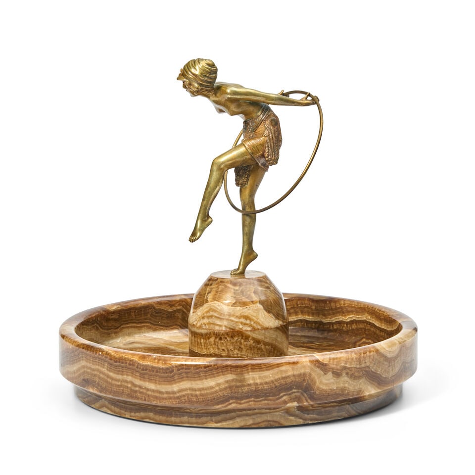 DEMETRE CHIPARUS (1886-1947) 'HOOP DANCER' SCULPTURE France, circa 1925, gilded and patinated br... - 3