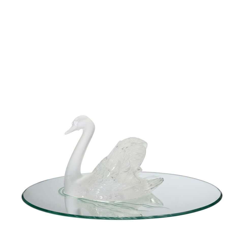 LALIQUE SWAN CENTERPIECE France, designed 1943, late 20th century production, clear and frosted ... (1 of 3)