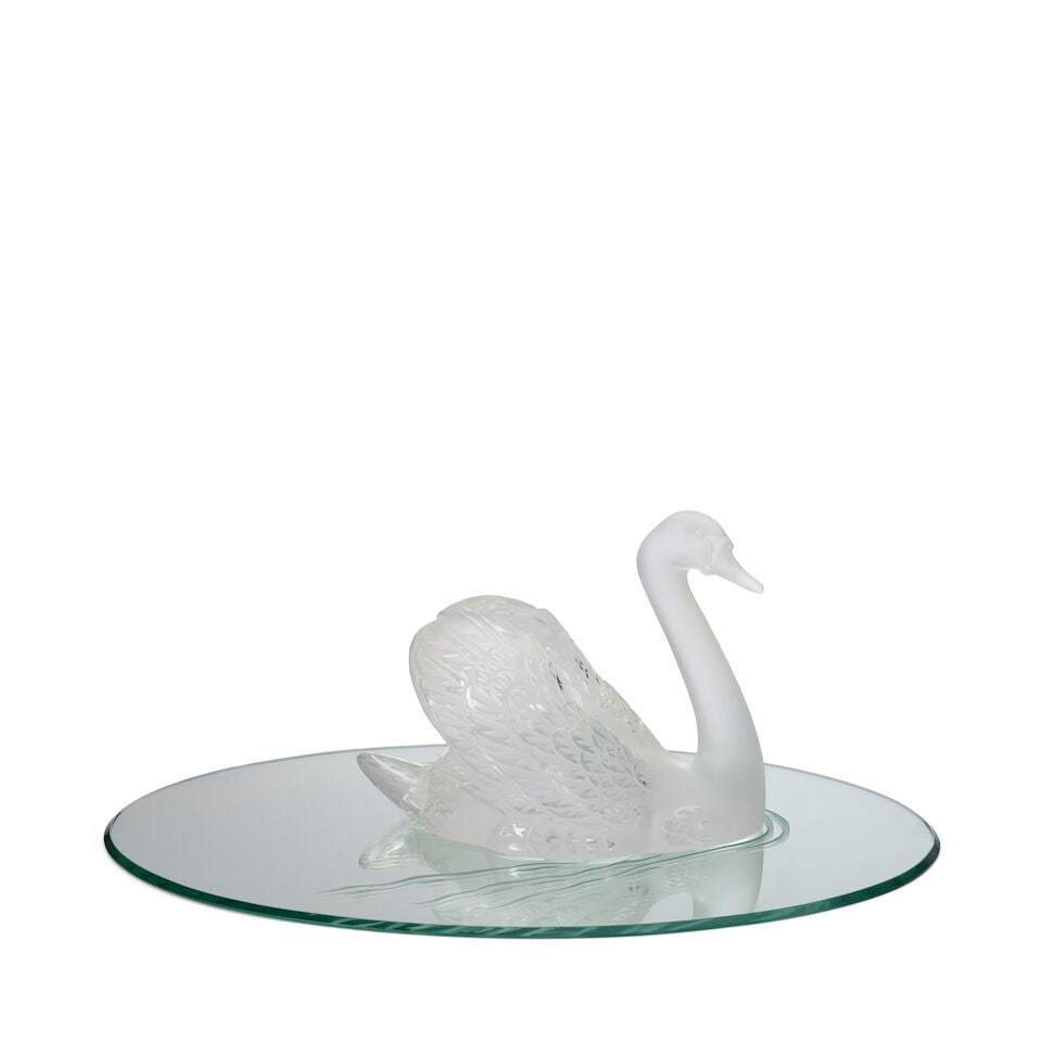 LALIQUE SWAN CENTERPIECE France, designed 1943, late 20th century production, clear and frosted ... - 2