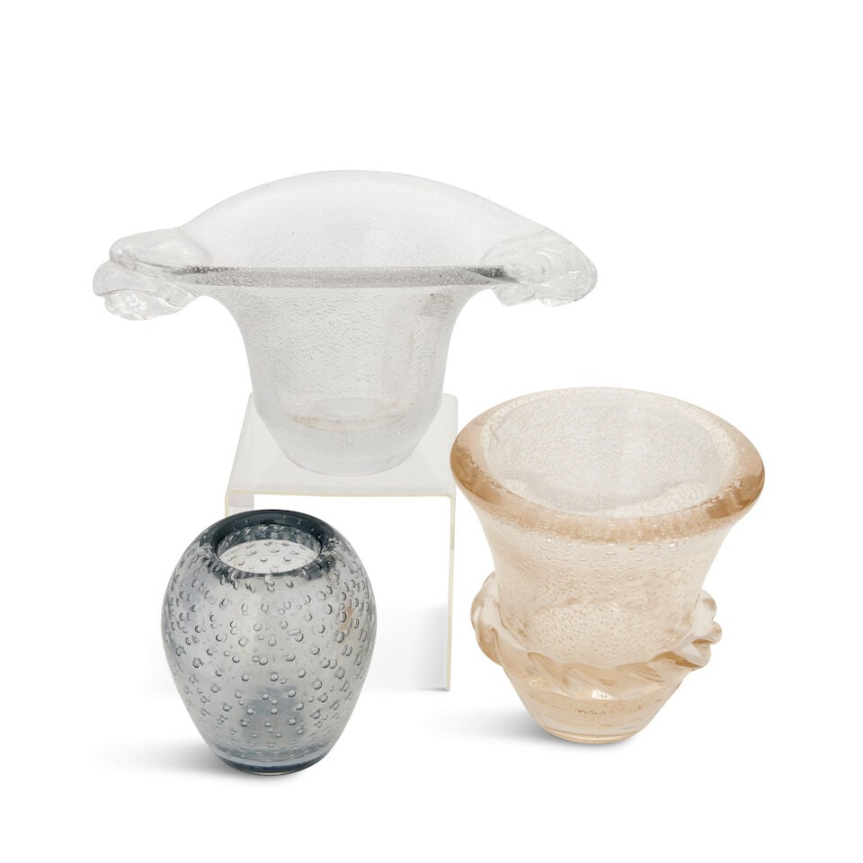 THREE DAUM ART DECO VASES Nancy, France, circa 1928, bubble and controlled bubble glass, incised... - 3