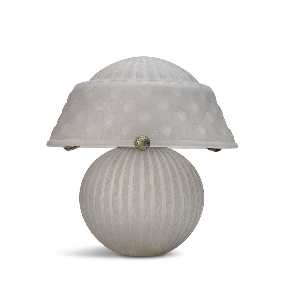 DAUM NANCY ART DECO TABLE LAMP Nancy, France, circa 1925, acid-etched glass, shade and base both... - 5