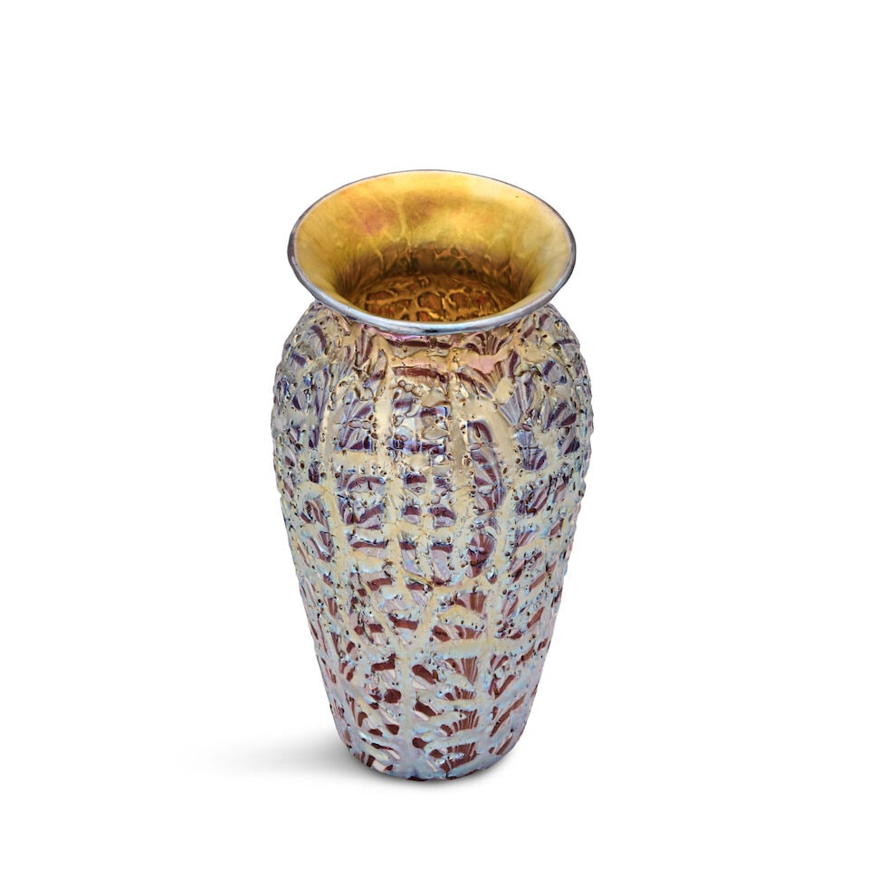 VICTOR DURAND (1870-1931) 'MOORISH CRACKLE' VASE Millville, New Jersey, circa 1925, blown glass,... - 3
