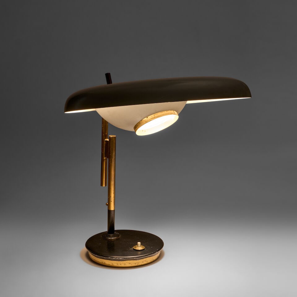 OSCAR TORLASCO (1934-2004) FOR LUMI MODEL 555 DESK LAMP Italy, circa 1955, lacquered brass, enam... - 2