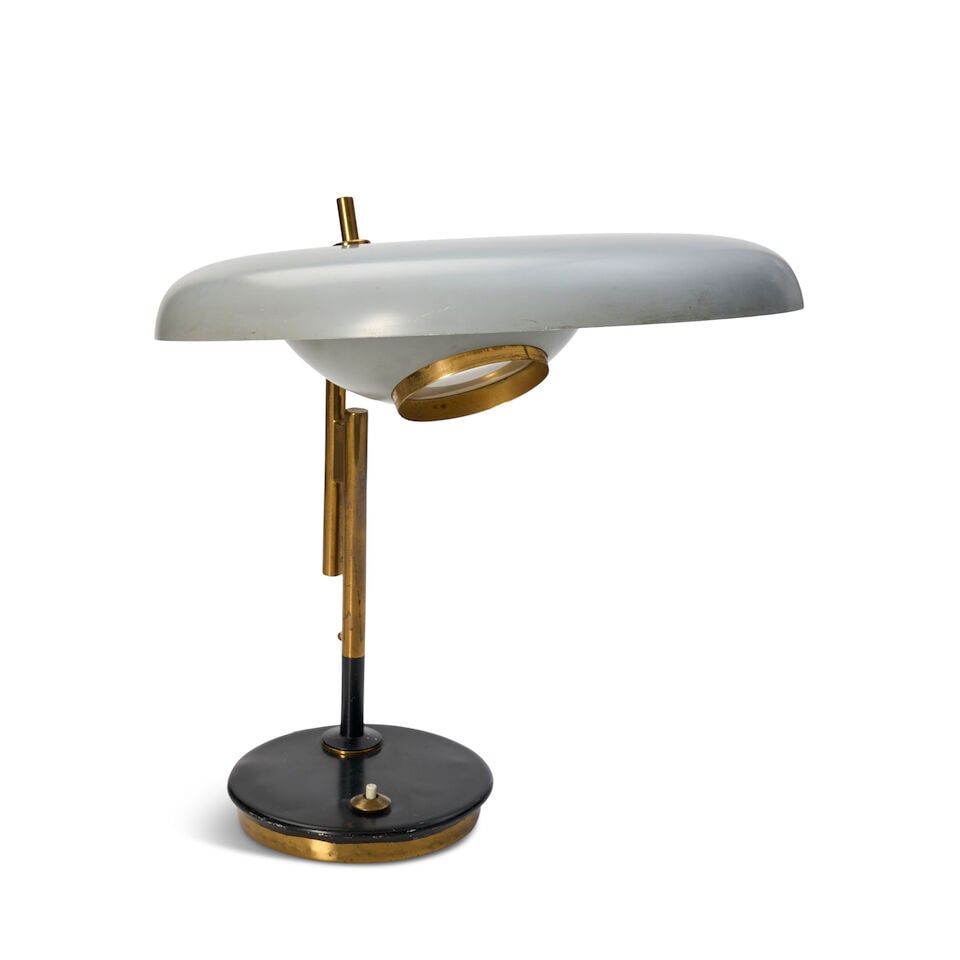 OSCAR TORLASCO (1934-2004) FOR LUMI MODEL 555 DESK LAMP Italy, circa 1955, lacquered brass, enam... - 4