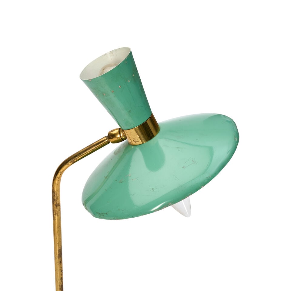 MID-CENTURY MODERN DESK LAMP Italy, circa 1950, enameled aluminum, lacquered brass, one candelab... - 3