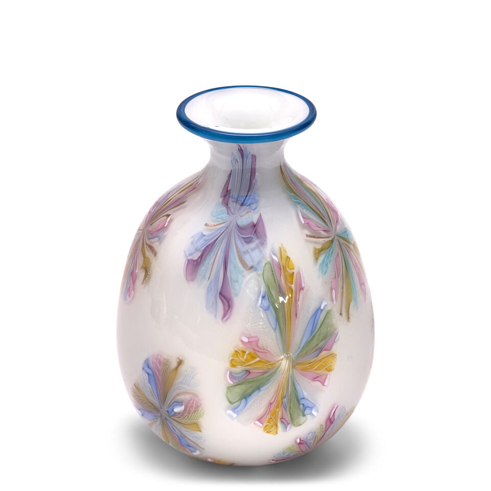 A.V.E.M. (ARTISTIC PRODUCTION 1932-1972) VASE Murano, Italy, circa 1960, cased white and clear g... - 2