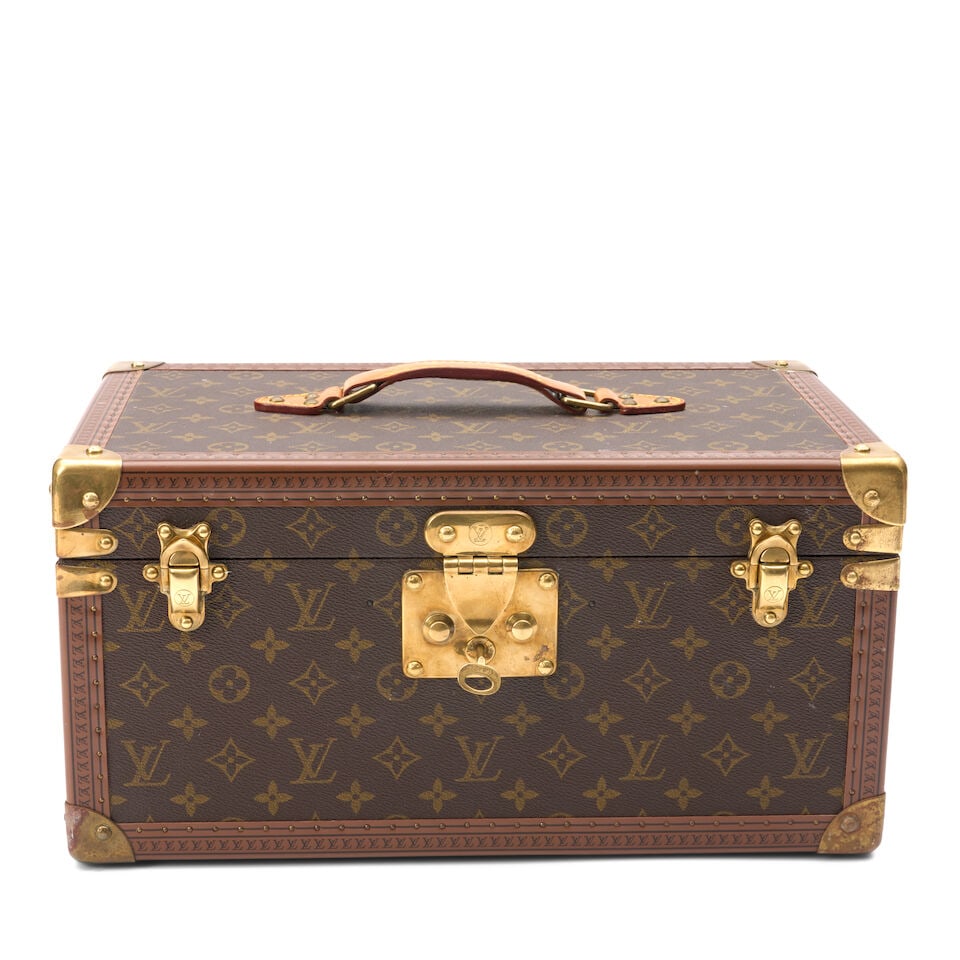 LOUIS VUITTON BOITE BOUTEILLES France, circa 1980, monogramed canvas, leather, brass, gold-tone ... - 2