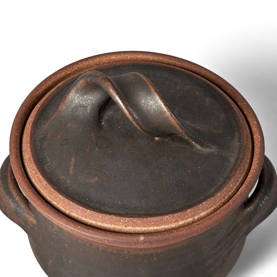 KAREN KARNES (1925-2016) COVERED CASSEROLE Vermont, circa 1970, glazed stoneware, unmarked, ht. ... - 3