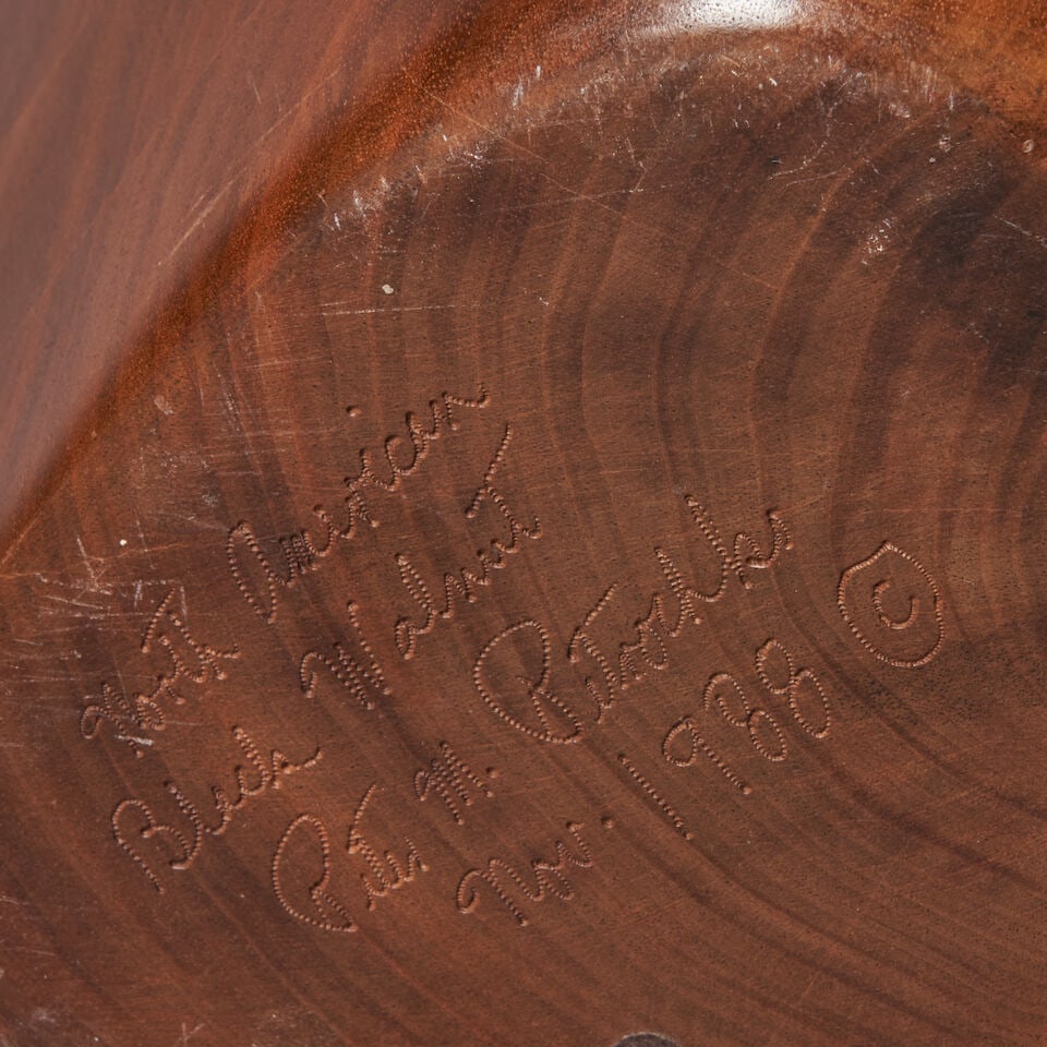 PETER PETROCHKO (BORN 1948) TURNED WOOD VESSEL Connecticut, 1988, North American black walnut, a... - 5