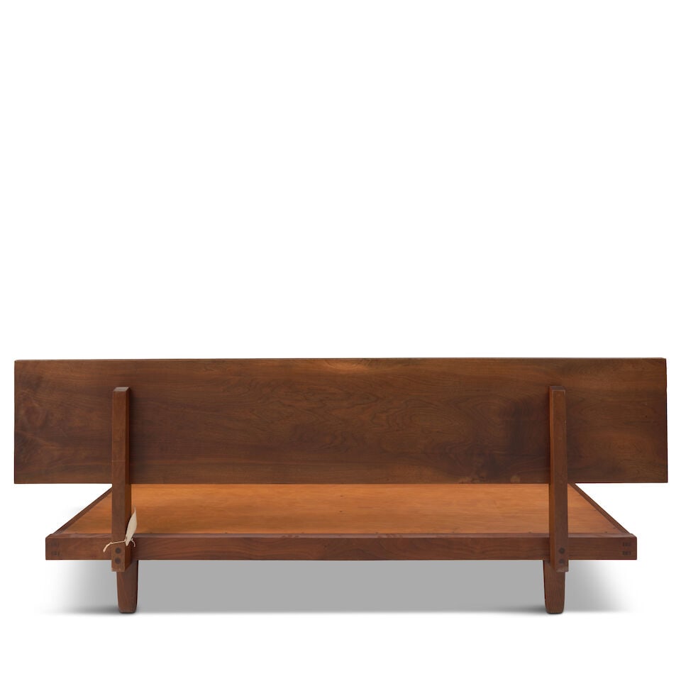 DAYBED IN THE STYLE OF GEORGE NAKASHIMA circa 1965, walnut, plywood, unmarked, ht. 33 1/4, seat ... - 2
