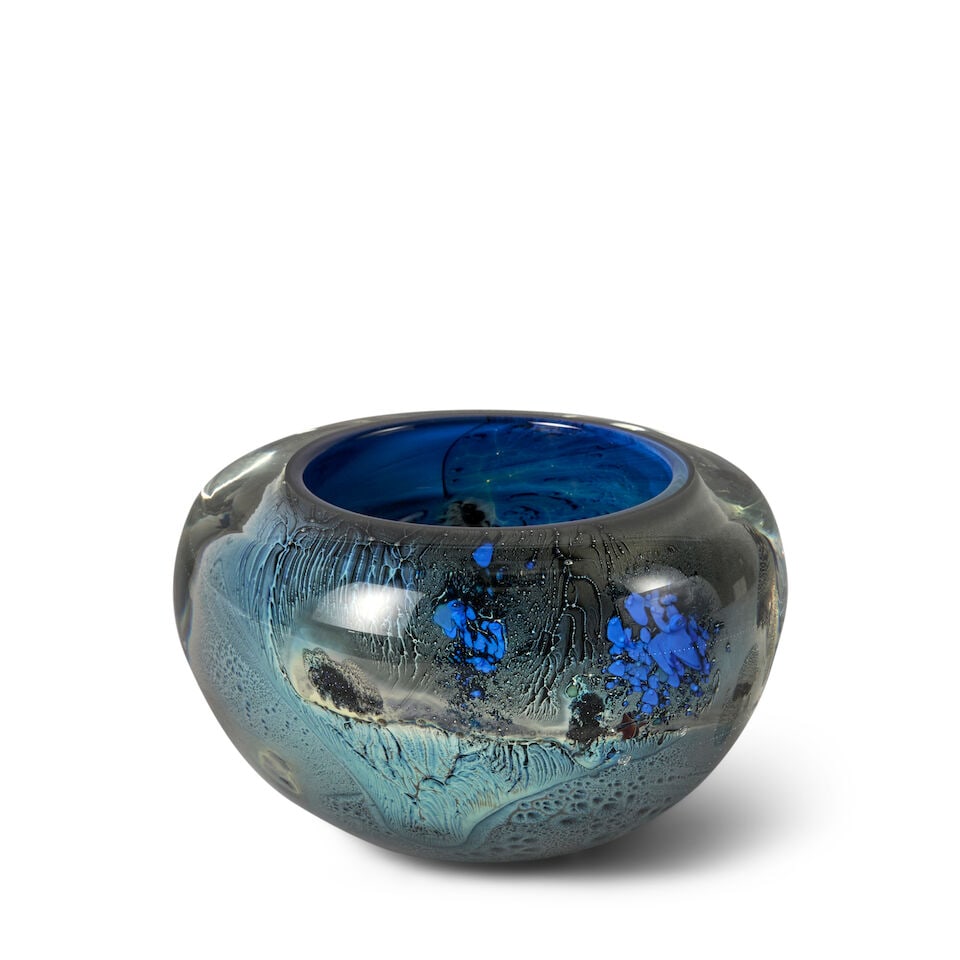 JOSH SIMPSON (BORN 1949) 'INHABITED' VASE Shelburne Falls, Massachusetts, 1988, hand-blown glass... (1 of 5)