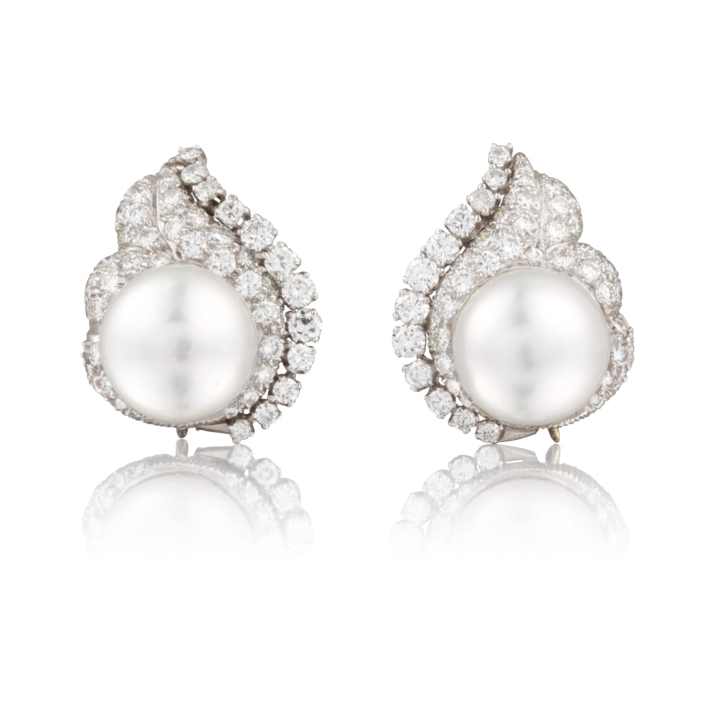PAIRE DE CLIPS D'OREILLES PERLES DE CULTURE ET DIAMANTS (1 of 1)