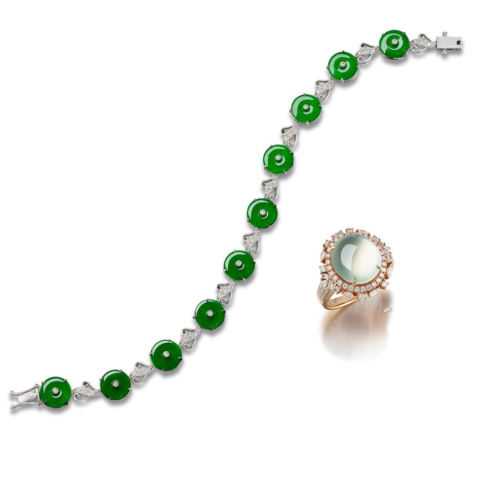 ICY JADEITE AND DIAMOND RING, AND JADEITE AND DIAMOND 'HUAIGU' BRACELET (2): ICY JADEITE AND DIAMOND RING, AND JADEITE AND DIAMOND 'HUAIGU'