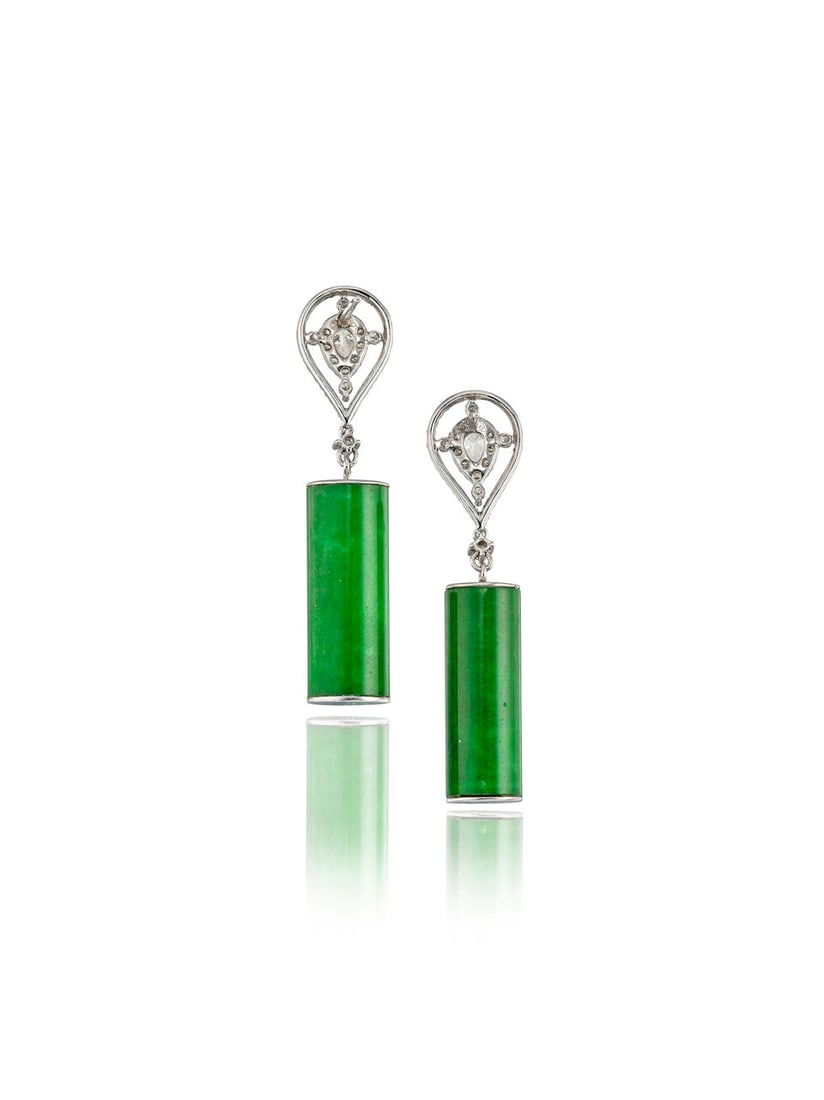 PAIR OF JADEITE AND DIAMOND PENDENT EARRINGS - 3