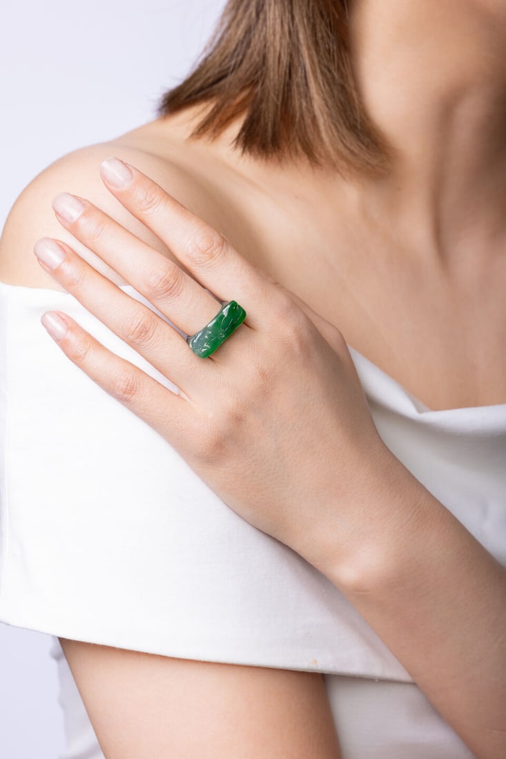 JADEITE 'SADDLE' RING - 2