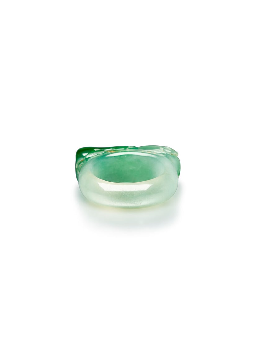 JADEITE 'SADDLE' RING - 4